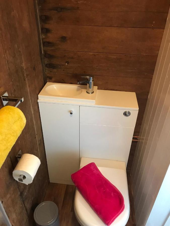 Luxury Cosy Carriage With Electric Private Hot Tub Daire Hereford Dış mekan fotoğraf